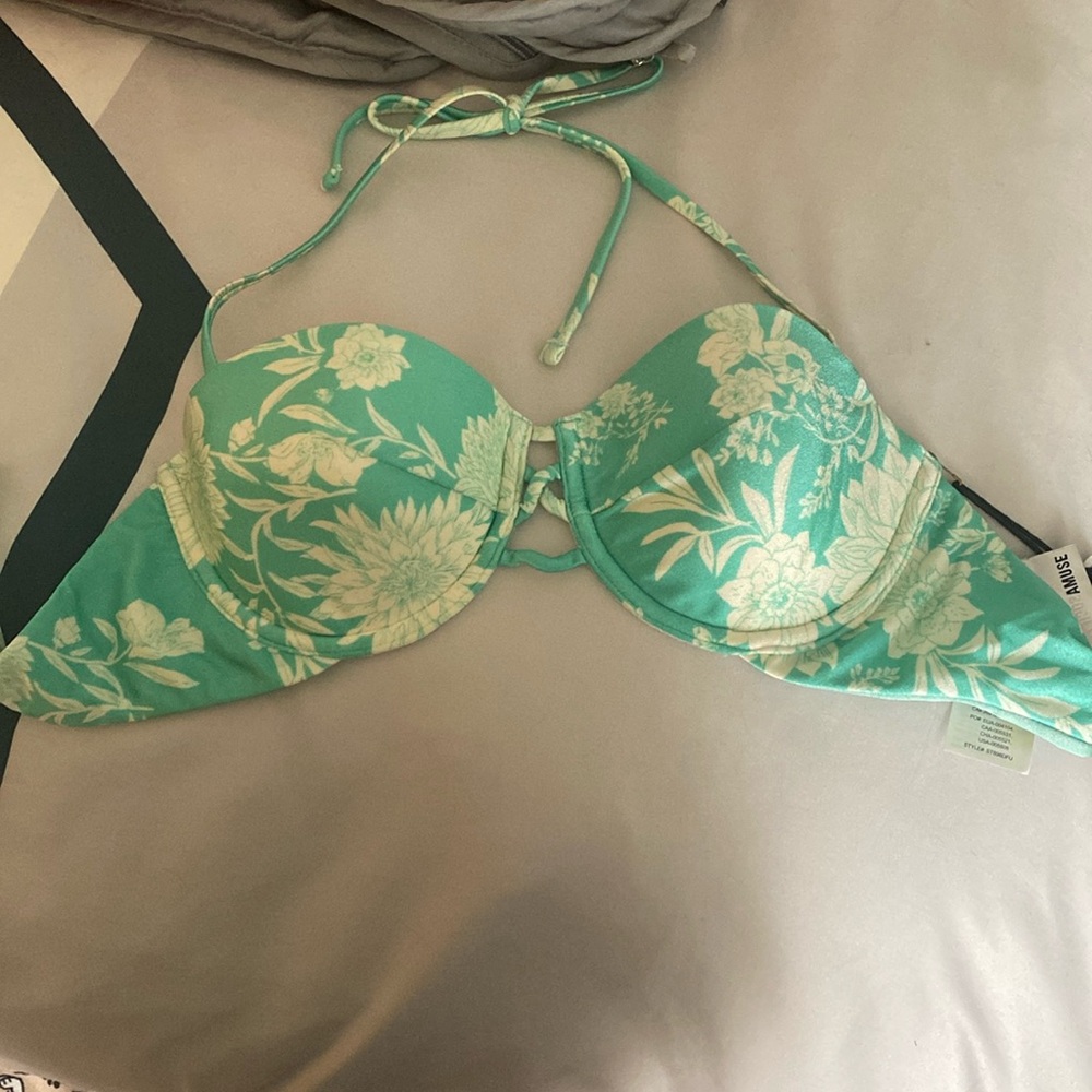 Bikini top